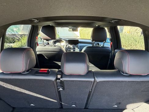 Used 2022 Mercedes-Benz GLC 43 AMG 4MATIC image 11