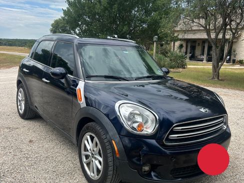 Used 2016 MINI Cooper Countryman FWD image 2