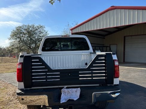 Used 2011 Ford F350 Lariat w/ Lariat Ultimate Pkg image 2