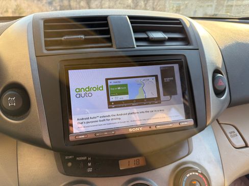 Used 2010 Toyota RAV4 4WD image 6