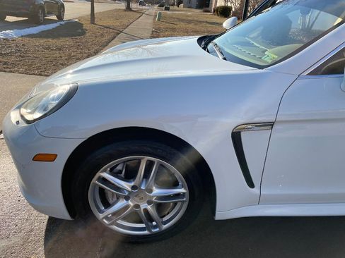 Used 2013 Porsche Panamera S w/ Premium Pkg Plus image 16