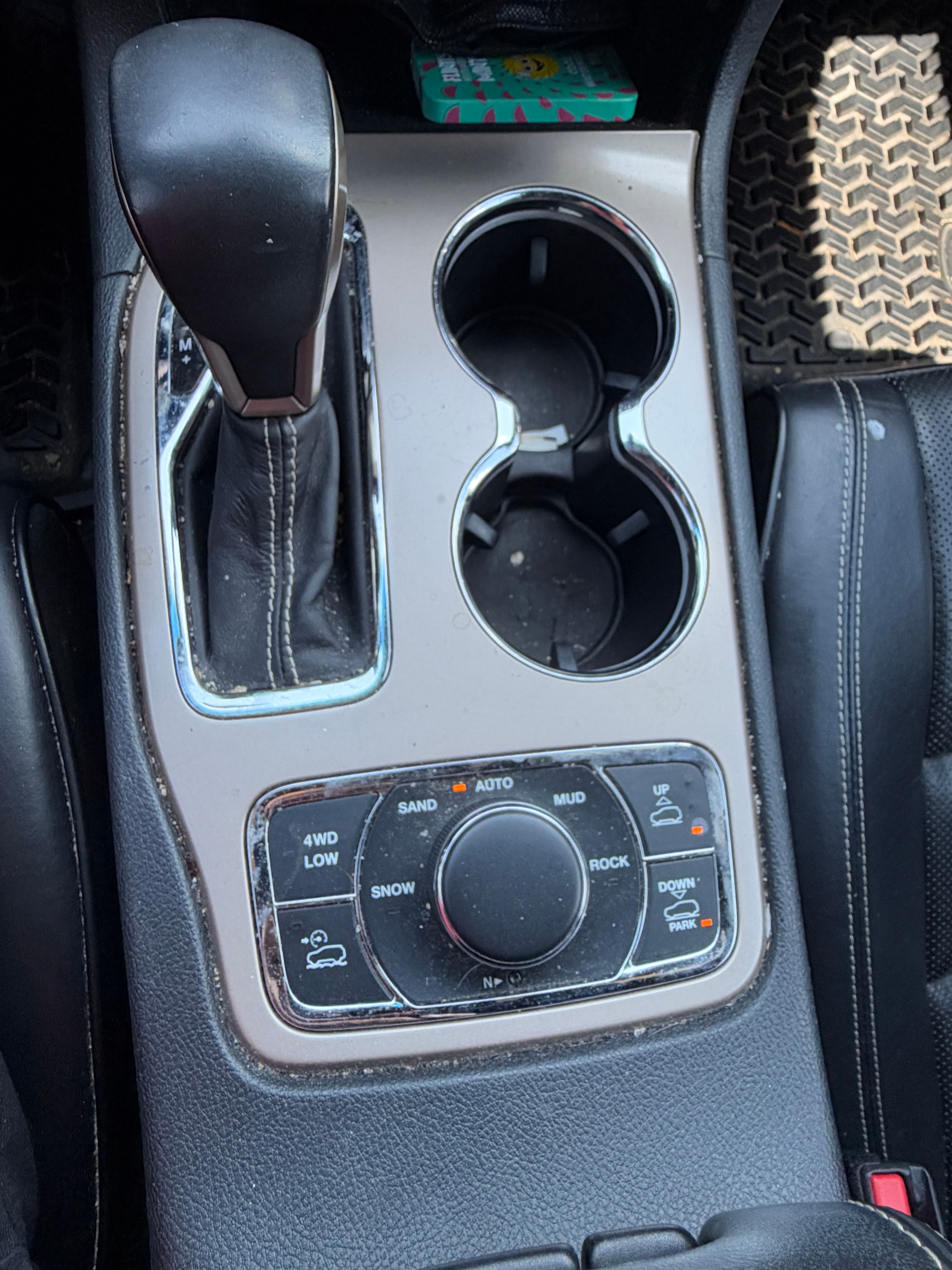 Used 2016 Jeep Grand Cherokee Overland AWD/4WD image 17