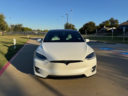 Used 2017 Tesla Model X 100D image 6