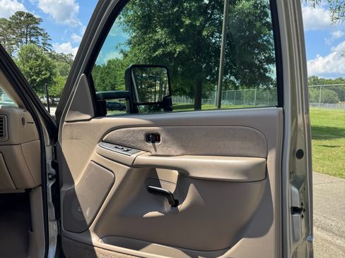 Used 2003 Chevrolet Silverado 1500 LS RWD image 19