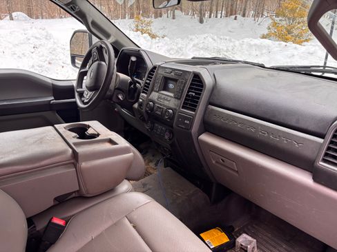 Used 2021 Ford F350 XL w/ Power Equipment Group image 5