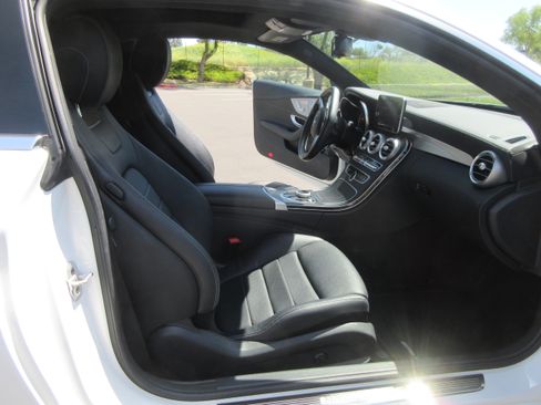 Used 2017 Mercedes-Benz C 300 Coupe image 19