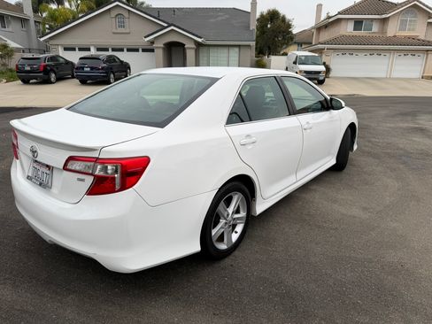Used 2014 Toyota Camry SE image 21