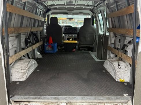 Used 2013 Ford E-250 and Econoline 250 w/ PWR Group RWD image 8