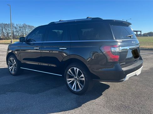 Used 2021 Ford Expedition Limited image 5