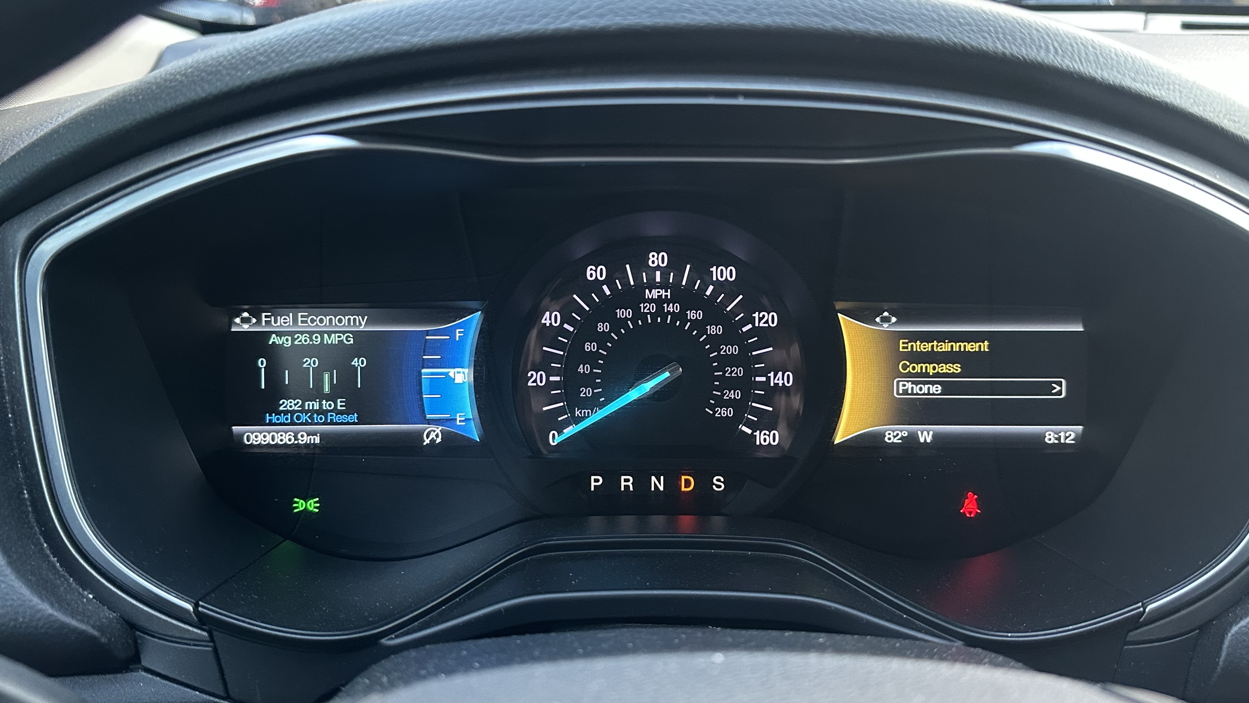 Used 2019 Ford Fusion SE FWD image 12