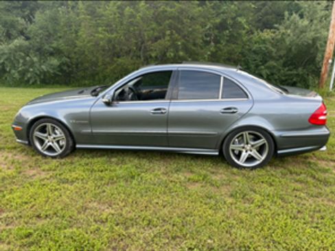 Used 2005 Mercedes-Benz E 55 AMG Sedan image 10