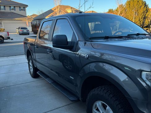 Used 2016 Ford F150 XL w/ Equipment Group 101A Mid image 1