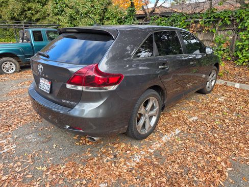Used 2013 Toyota Venza Limited image 15