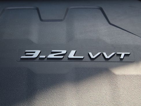 Used 2014 Jeep Cherokee Limited w/ Luxury Group image 23