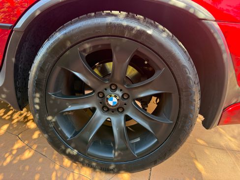 Used 2006 BMW X5 4.8is image 4