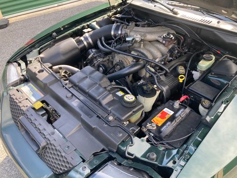 Used 2001 Ford Mustang GT image 12