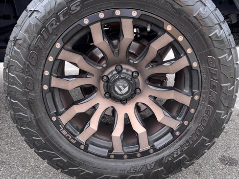 Used 2015 Ford F150 XLT w/ Equipment Group 302A Luxury image 8