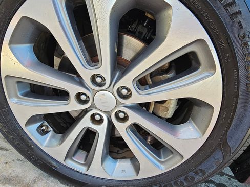 Used 2015 Kia Sorento SX image 13