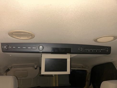 Used 2007 Ford Expedition EL XLT image 13