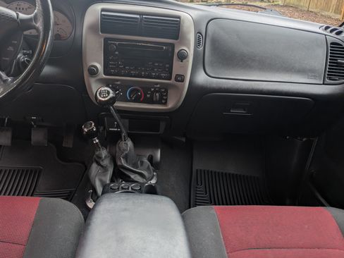 Used 2003 Ford Ranger FX4 image 8