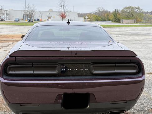Used 2021 Dodge Challenger R/T w/ Plus Package image 4