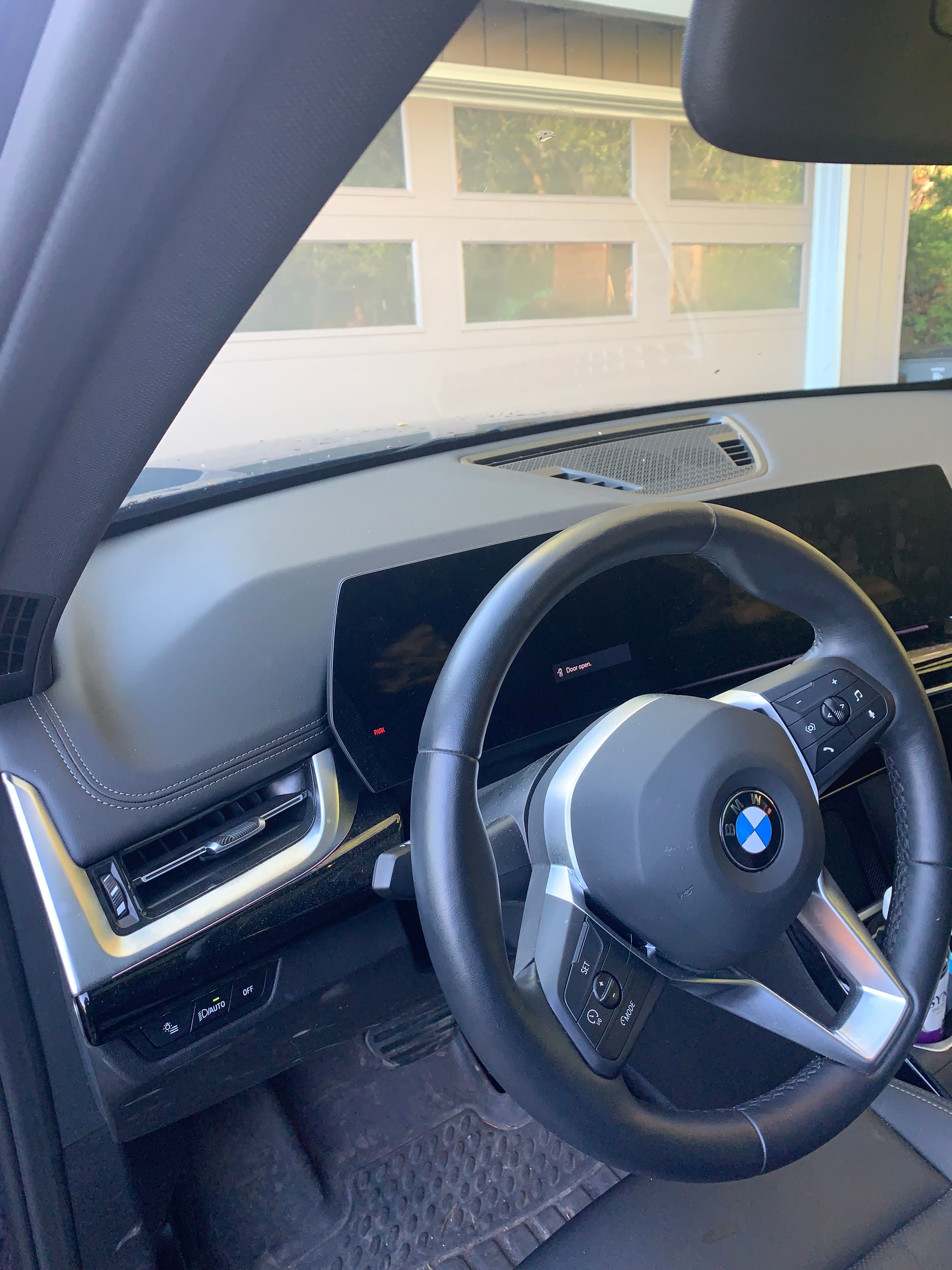 Used 2025 BMW X1 xDrive28i w/ Convenience Package AWD/4WD image 11
