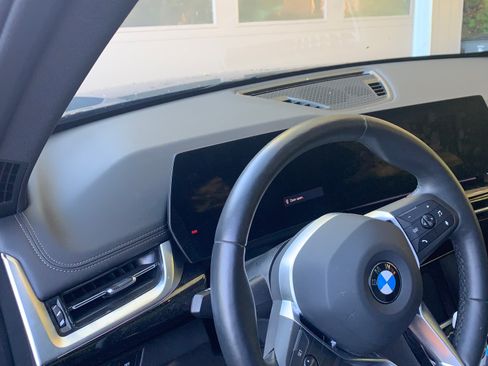 Used 2025 BMW X1 xDrive28i w/ Convenience Package image 11