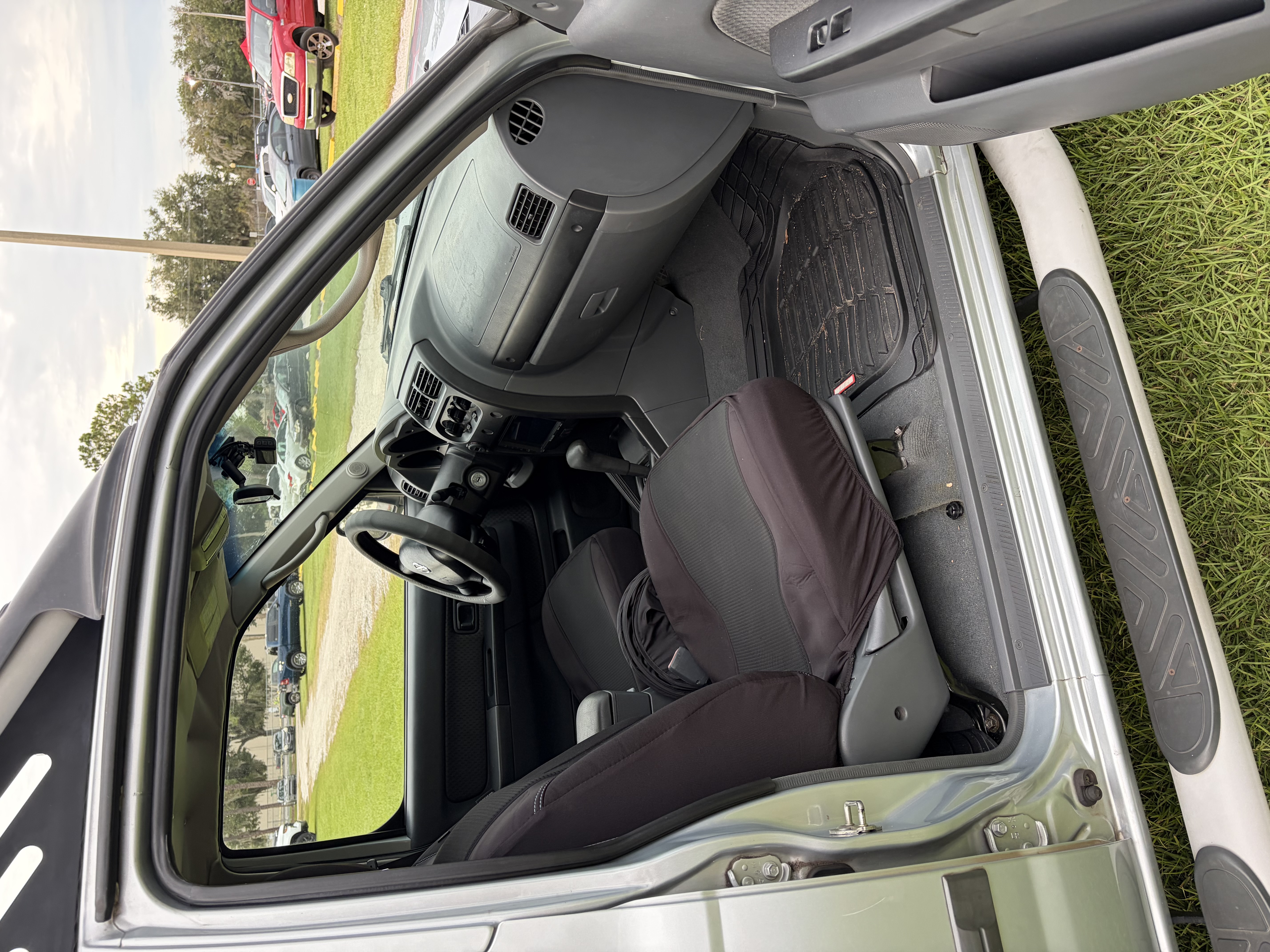 Used 2002 Nissan Xterra XE RWD image 13