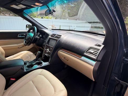 Used 2016 Ford Explorer Limited AWD/4WD image 24