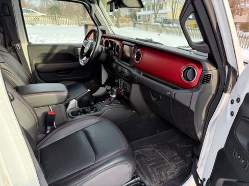 Used 2022 Jeep Gladiator Rubicon w/ LED Lighting Group image 11