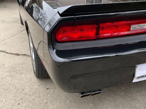 Used 2009 Dodge Challenger R/T image 10