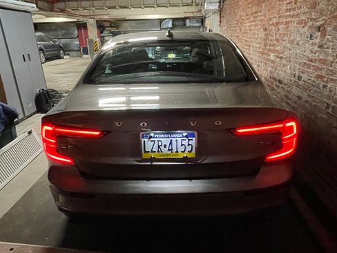 Used 2019 Volvo S60 T6 Momentum w/ Multimedia Package AWD/4WD image 11