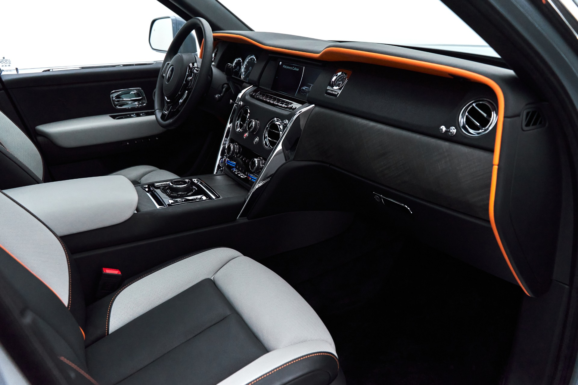 Used 2019 Rolls-Royce Cullinan AWD/4WD image 22