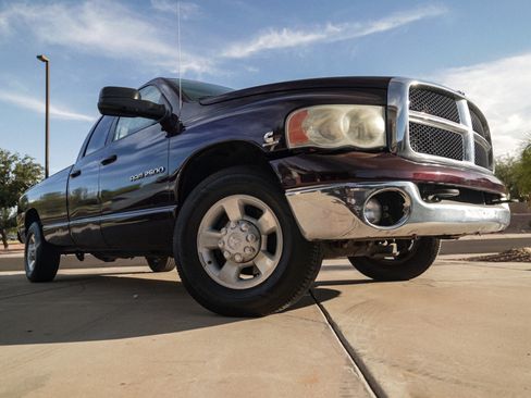 Used 2004 Dodge Ram 2500 Truck SLT w/ Trailer Tow Group RWD image 2