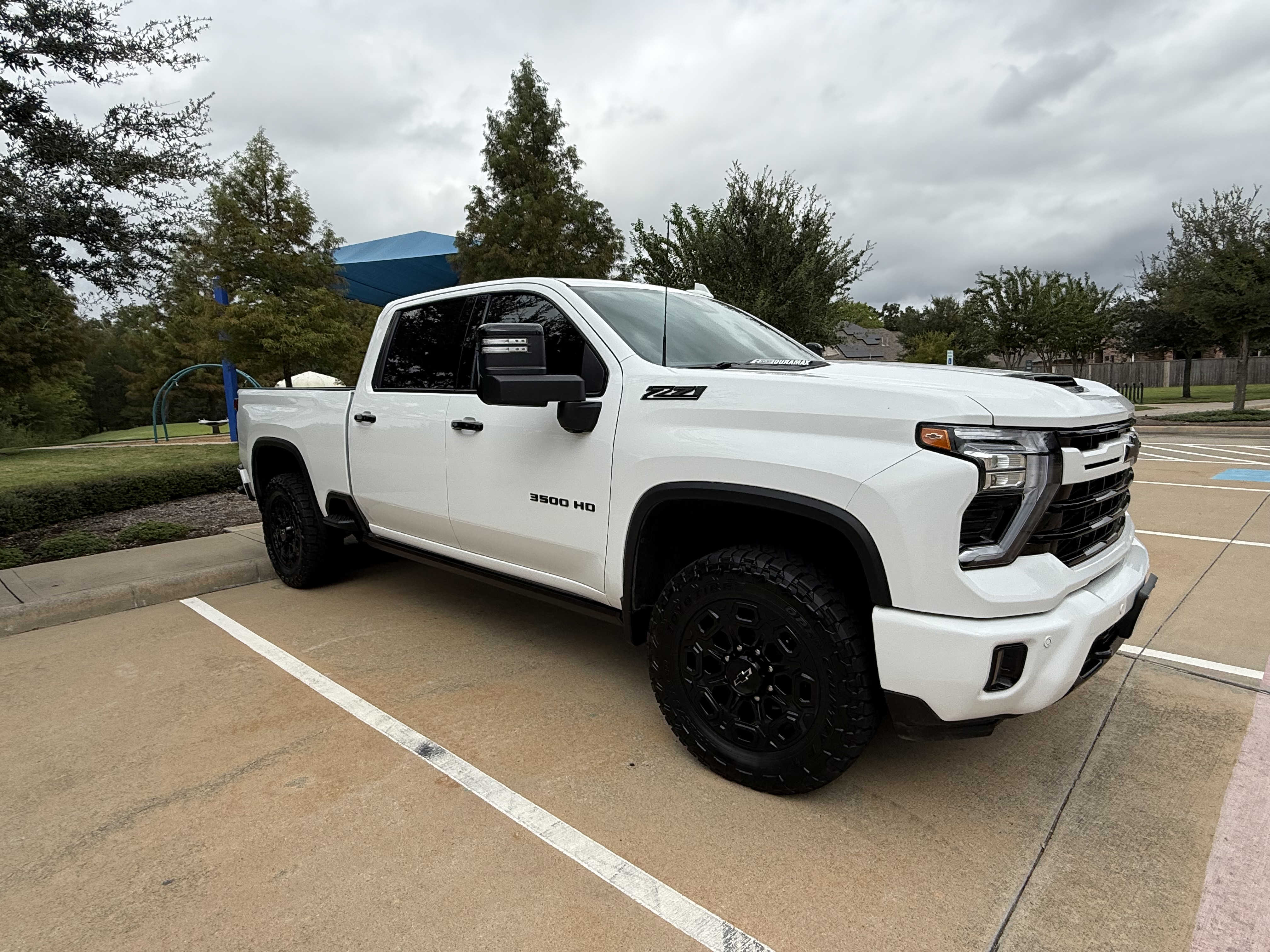 Used 2024 Chevrolet Silverado 3500 LTZ w/ LTZ Plus Package AWD/4WD image 8