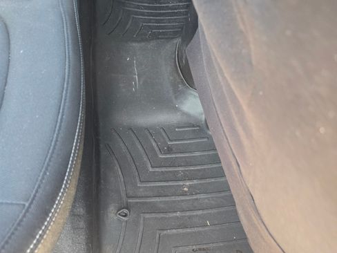 Used 2017 Kia Soul + w/ Designer's Package image 12