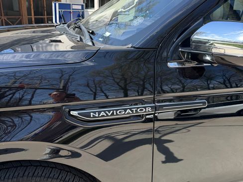 Used 2019 Lincoln Navigator L Black Label w/ Cargo Package image 4