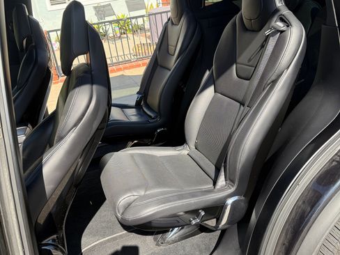 Used 2016 Tesla Model X 90D image 12