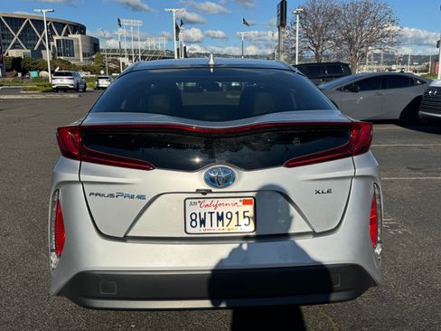 Used 2021 Toyota Prius Prime XLE image 8