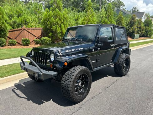 Used 2011 Jeep Wrangler Rubicon w/ PWR Convenience Group image 1