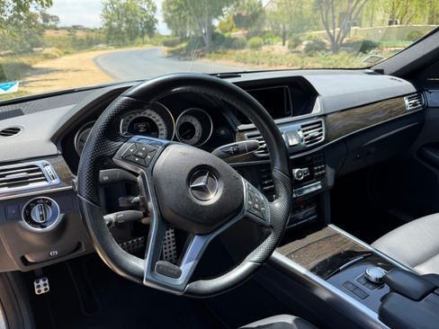 Used 2014 Mercedes-Benz E 350 Sedan image 11