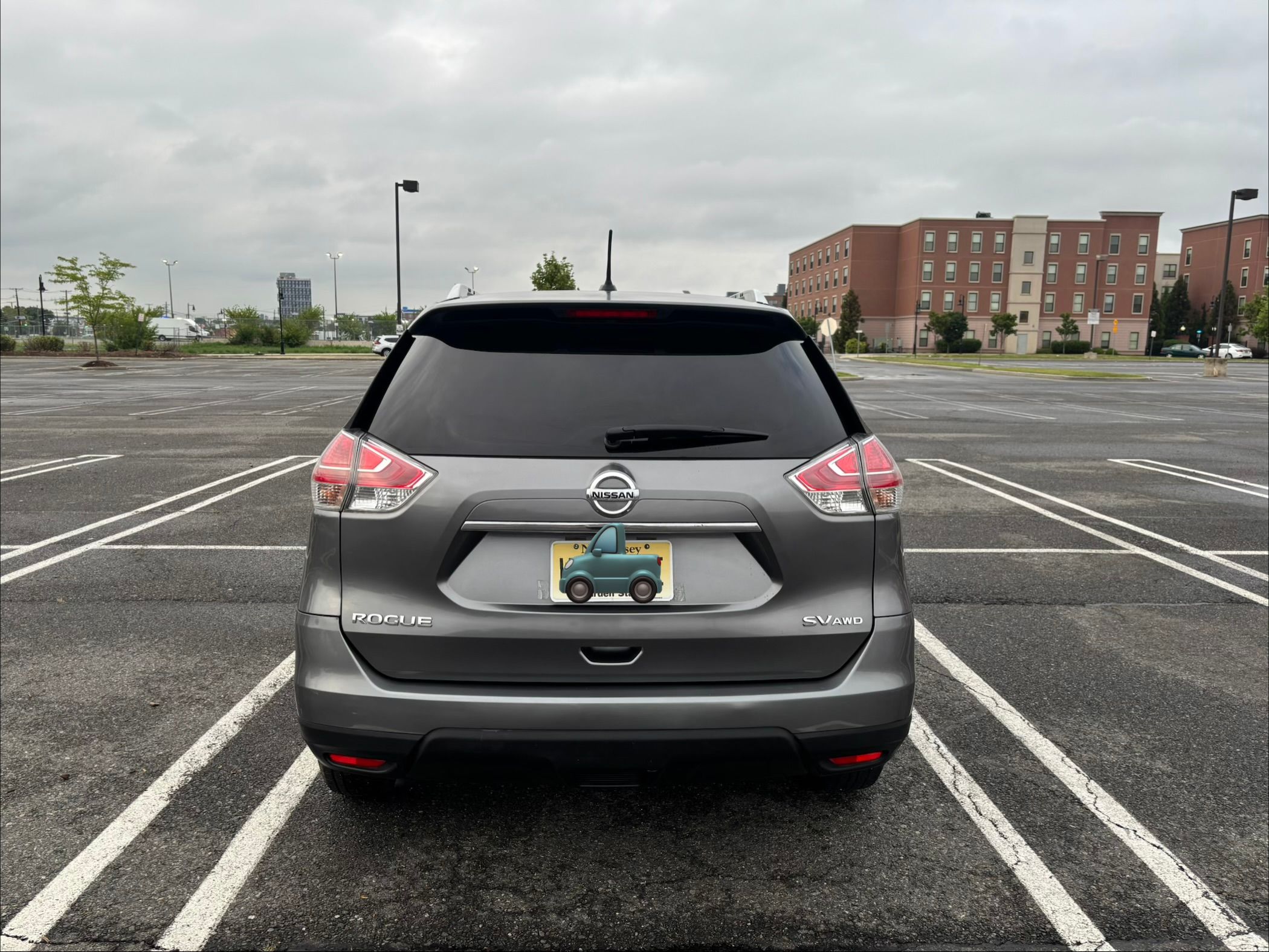 Used 2016 Nissan Rogue SV AWD/4WD image 11