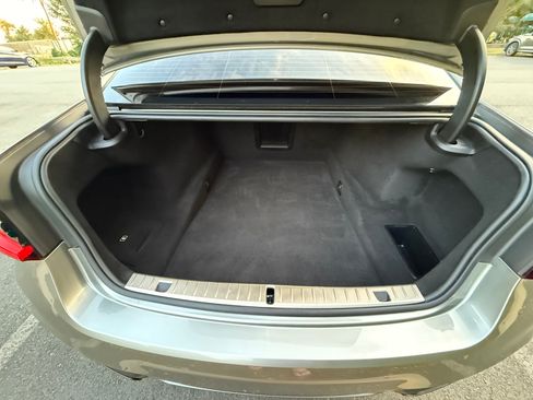 Used 2020 BMW M760i xDrive w/ Luxury Rear Seating Package image 28