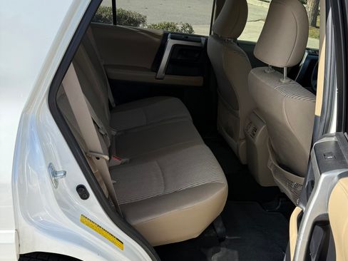 Used 2012 Toyota 4Runner SR5 image 14