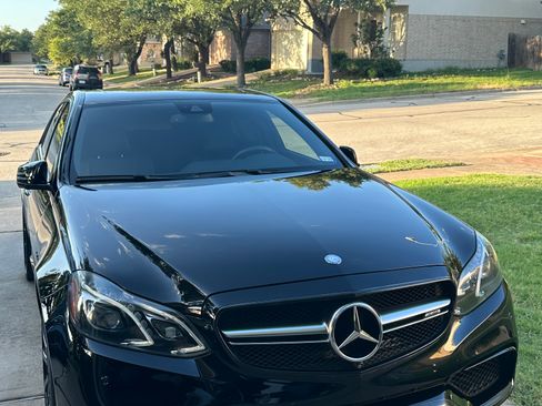 Used 2015 Mercedes-Benz E 63 AMG S-Model image 4