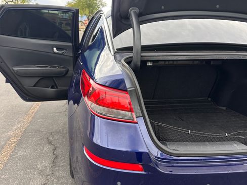 Used 2019 Kia Optima EX image 12