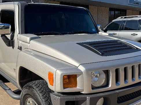 Used 2008 HUMMER H3 Alpha image 5