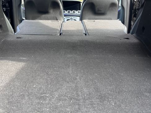 Used 2017 Mercedes-Benz E 300 4MATIC image 16