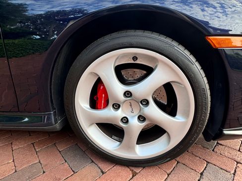 Used 2003 Porsche 911 Turbo image 9