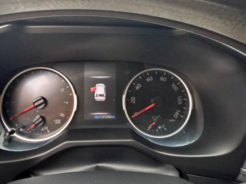 Used 2020 Toyota RAV4 LE AWD/4WD image 8